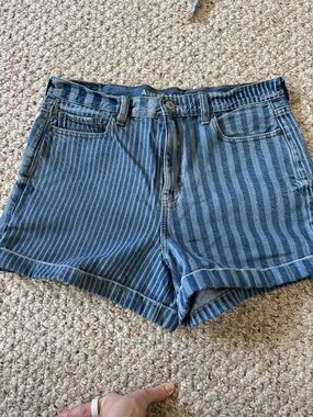American Eagle Outfitters Blue Striped Denim Shorts Sz 10 Womens Summer